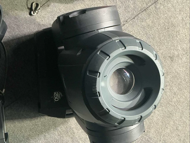 Martin mac 250 moving head - afbeelding 29 van  40