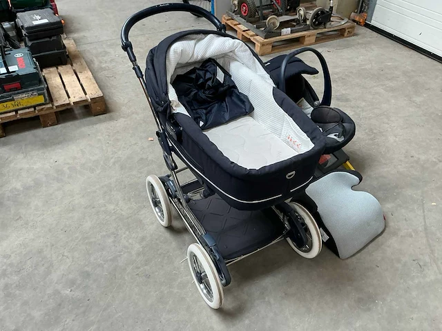 Martinelli kinderwagen - afbeelding 7 van  7
