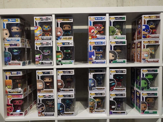 Marvel funko pop figuurtjes - afbeelding 1 van  4