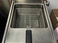 Mas-baga friteuse op gas en wielen - afbeelding 3 van  7