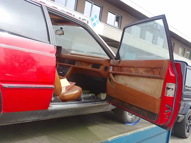 Maserati biturbo coupé (barn-find) - afbeelding 13 van  59