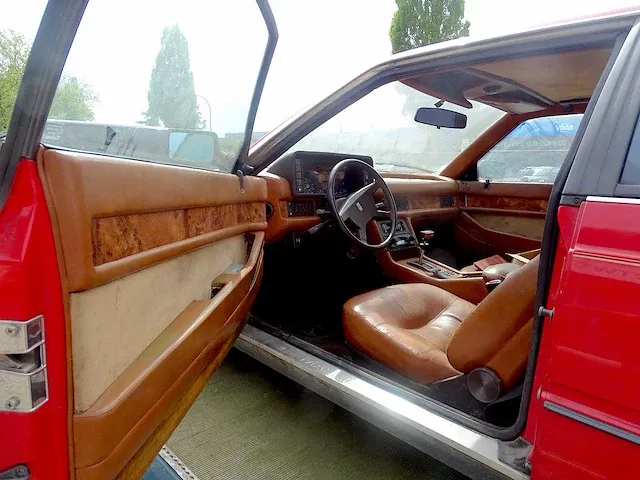 Maserati biturbo coupé (barn-find) - afbeelding 21 van  59
