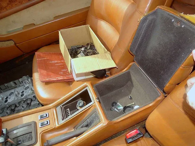 Maserati biturbo coupé (barn-find) - afbeelding 35 van  59