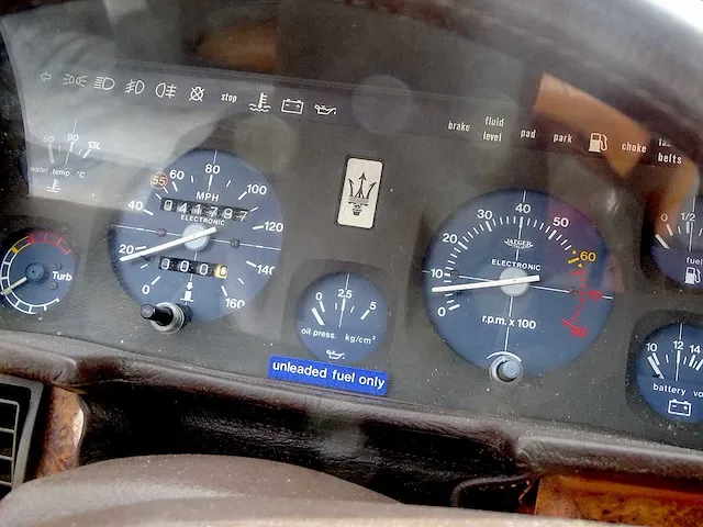 Maserati biturbo coupé (barn-find) - afbeelding 40 van  59