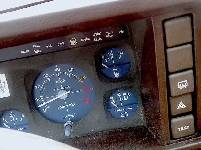 Maserati biturbo coupé (barn-find) - afbeelding 41 van  59