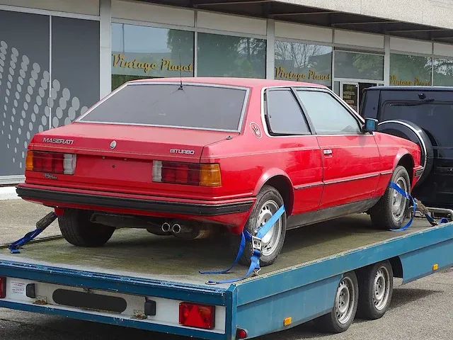 Maserati biturbo coupé (barn-find) - afbeelding 34 van  59