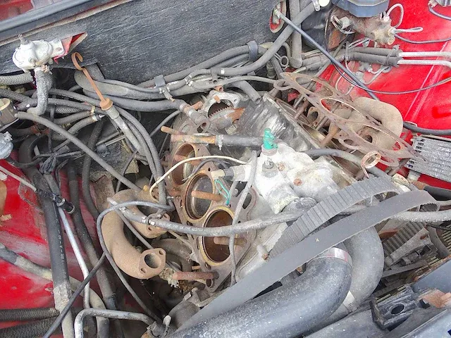 Maserati biturbo coupé (barn-find) - afbeelding 46 van  59