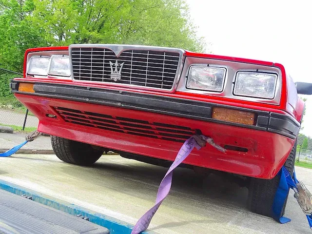 Maserati biturbo coupé (barn-find) - afbeelding 57 van  59