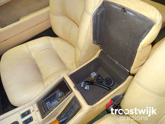Maserati biturbo spyder (barn-find) - afbeelding 33 van  55