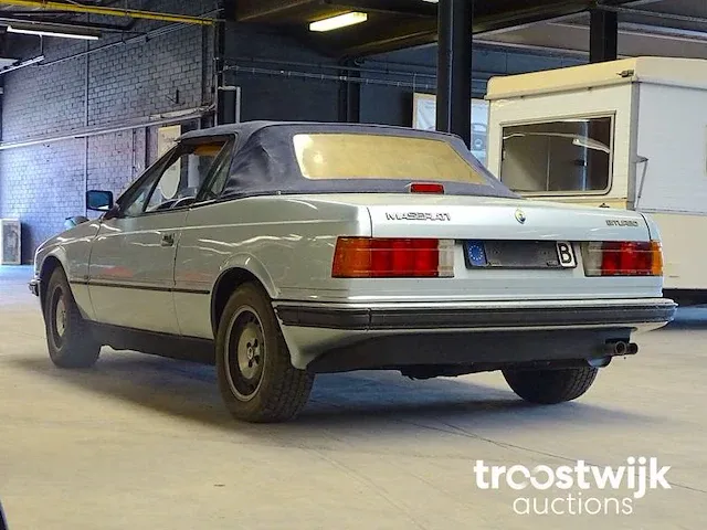 Maserati biturbo spyder (barn-find) - afbeelding 23 van  55