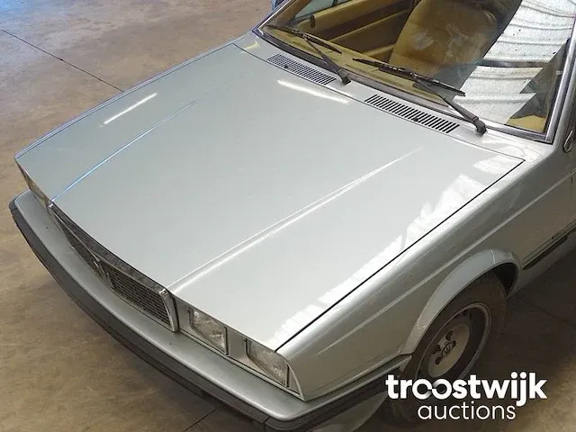 Maserati biturbo spyder (barn-find) - afbeelding 53 van  55