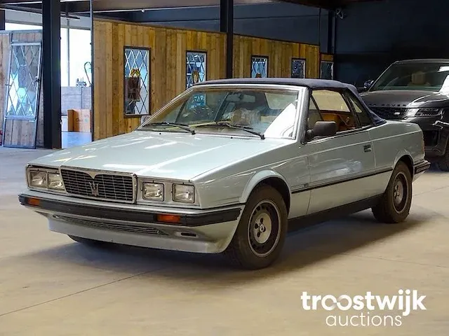 Maserati biturbo spyder (barn-find) - afbeelding 1 van  55