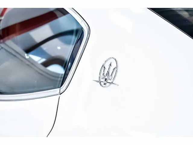 Maserati ghibli q4 sedan 3,0l v6 - 2015 - afbeelding 35 van  100