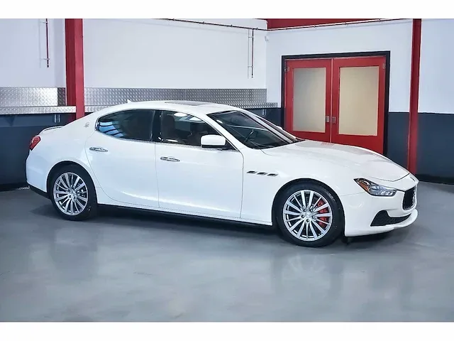 Maserati ghibli q4 sedan 3,0l v6 - 2015 - afbeelding 49 van  100