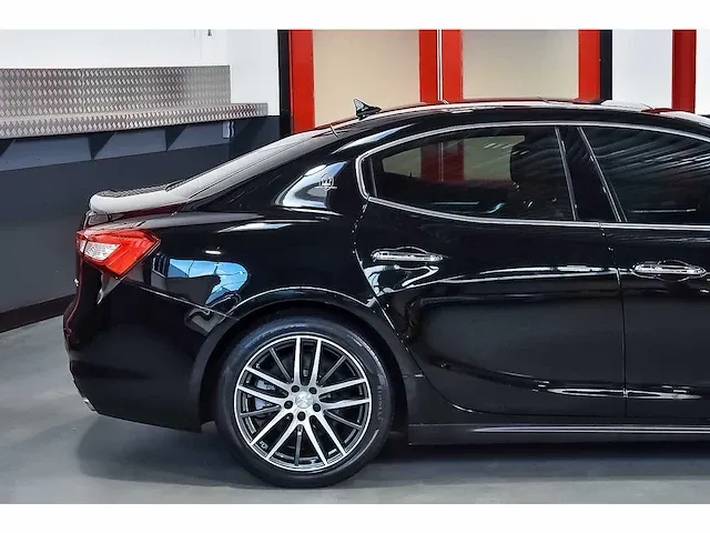Maserati ghibli sedan 3,0l v6 - 2018 - afbeelding 4 van  100