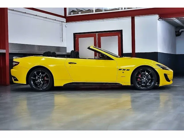 Maserati grancabrio convertible 4,7l v8 - 2016 - afbeelding 4 van  76