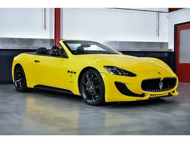 Maserati grancabrio convertible 4,7l v8 - 2016 - afbeelding 1 van  76