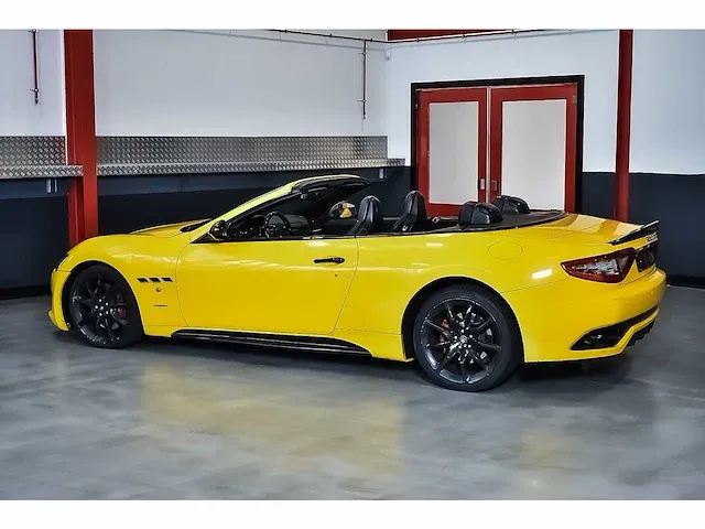 Maserati grancabrio convertible 4,7l v8 - 2016 - afbeelding 22 van  76