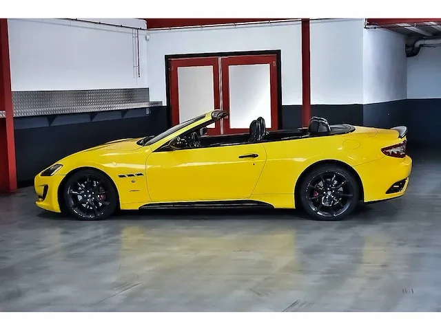 Maserati grancabrio convertible 4,7l v8 - 2016 - afbeelding 24 van  76