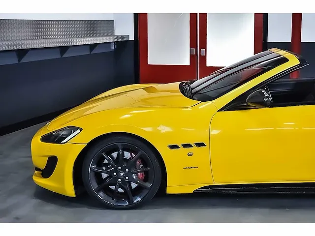 Maserati grancabrio convertible 4,7l v8 - 2016 - afbeelding 26 van  76