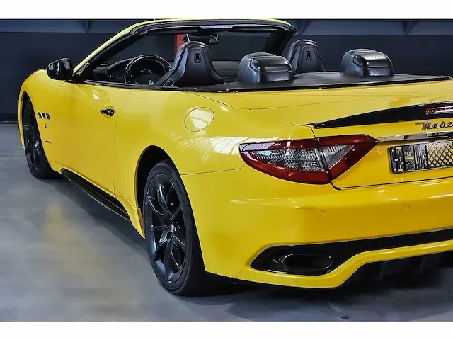 Maserati grancabrio convertible 4,7l v8 - 2016 - afbeelding 30 van  76