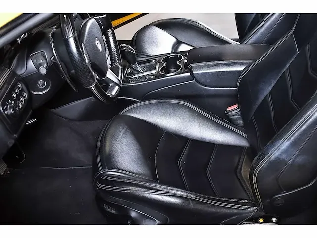 Maserati grancabrio convertible 4,7l v8 - 2016 - afbeelding 48 van  76
