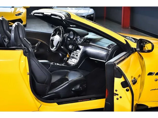 Maserati grancabrio convertible 4,7l v8 - 2016 - afbeelding 58 van  76
