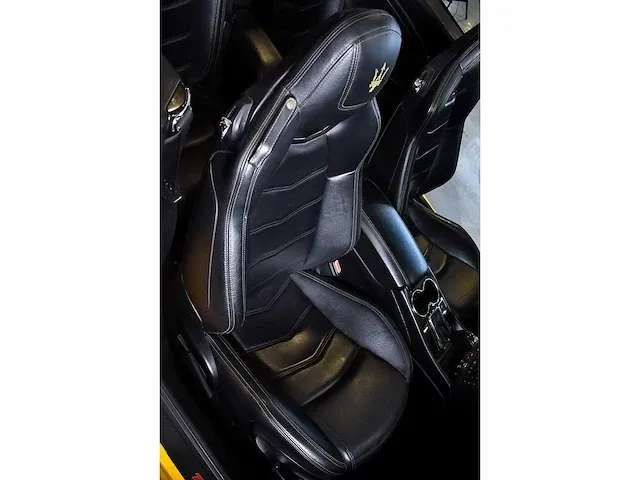 Maserati grancabrio convertible 4,7l v8 - 2016 - afbeelding 62 van  76