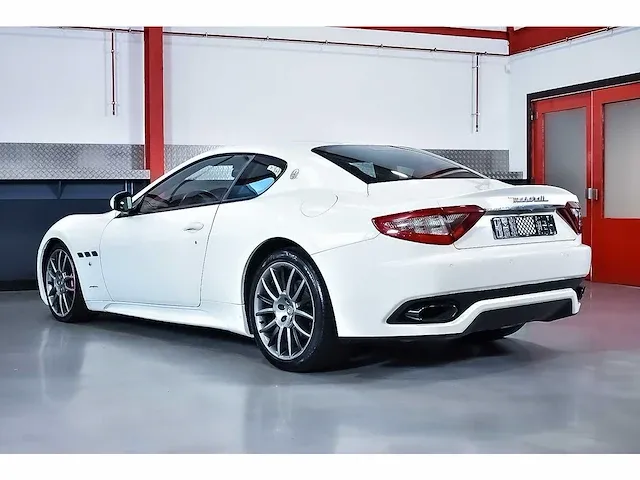 Maserati granturismo s coupe 4,7l v8 - 2013 - afbeelding 31 van  100