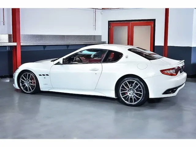 Maserati granturismo s coupe 4,7l v8 - 2013 - afbeelding 32 van  100