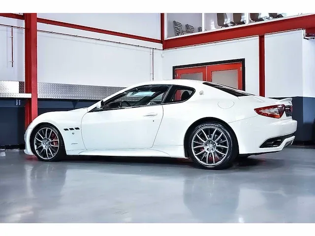 Maserati granturismo s coupe 4,7l v8 - 2013 - afbeelding 33 van  100