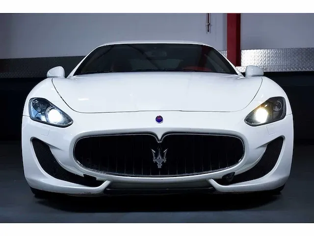 Maserati granturismo s coupe 4,7l v8 - 2013 - afbeelding 35 van  100