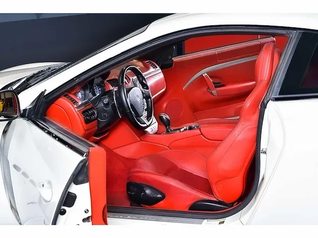 Maserati granturismo s coupe 4,7l v8 - 2013 - afbeelding 56 van  100