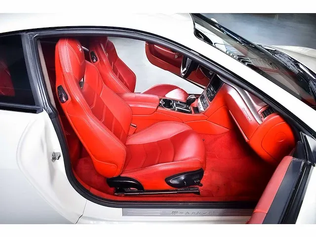 Maserati granturismo s coupe 4,7l v8 - 2013 - afbeelding 75 van  100