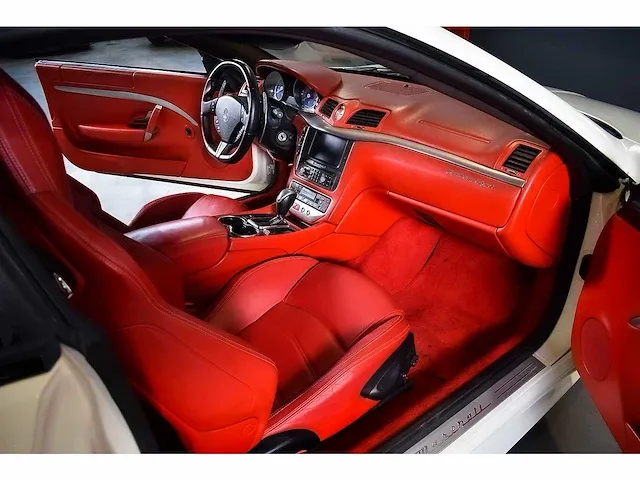 Maserati granturismo s coupe 4,7l v8 - 2013 - afbeelding 82 van  100