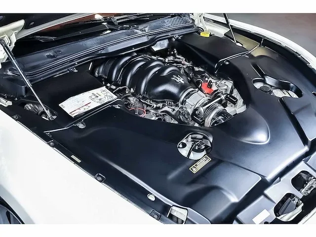Maserati granturismo s coupe 4,7l v8 - 2013 - afbeelding 97 van  100