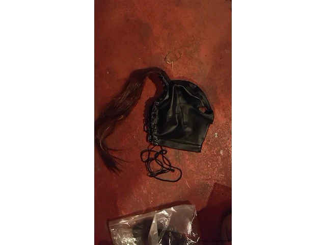 Maskers - afbeelding 1 van  2