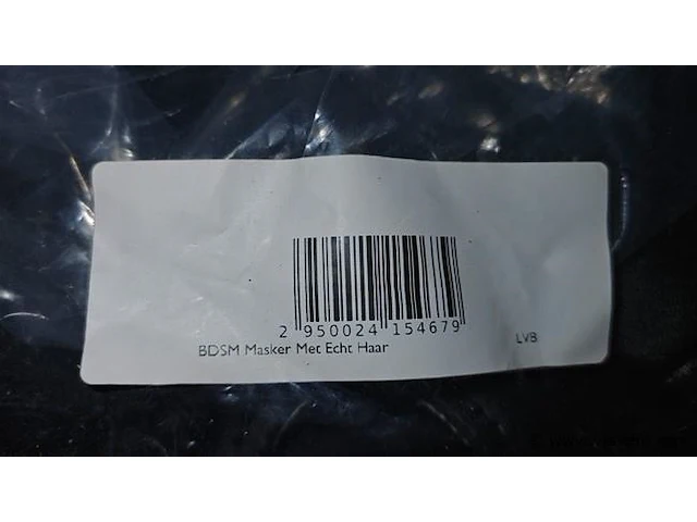 Maskers - afbeelding 2 van  2