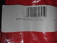 Maskers - afbeelding 2 van  2