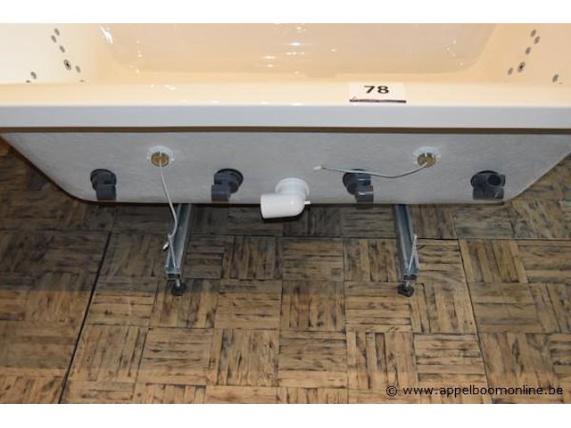 Massagebad 190x120, niet compleet - afbeelding 4 van  5