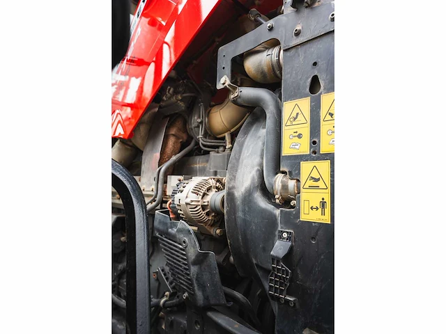 Massey ferguson - 7724 dyna 6 - 4-wheel drive tractor - afbeelding 31 van  42