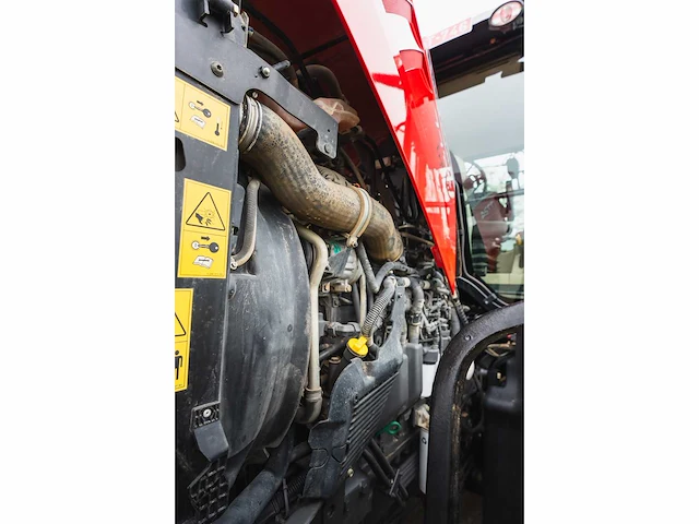 Massey ferguson - 7724 dyna 6 - 4-wheel drive tractor - afbeelding 33 van  42