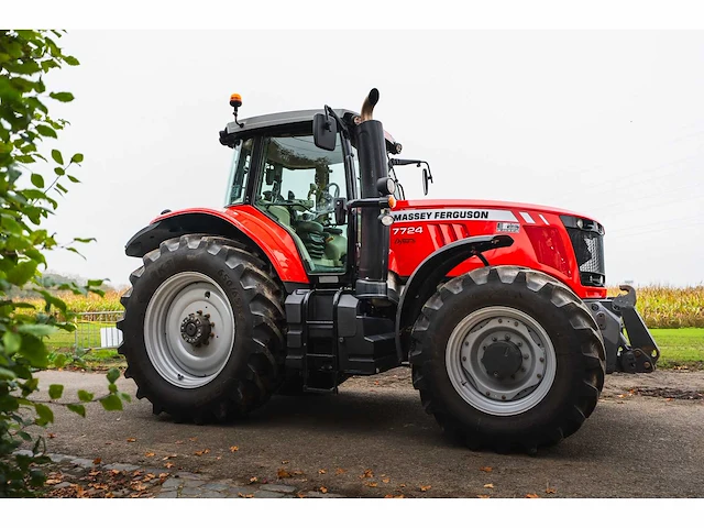 Massey ferguson - 7724 dyna 6 - 4-wheel drive tractor - afbeelding 38 van  42
