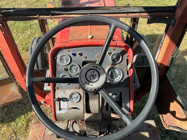 Massey ferguson 1080 vintage tractor - afbeelding 2 van  37