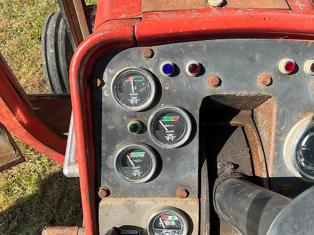 Massey ferguson 1080 vintage tractor - afbeelding 5 van  37