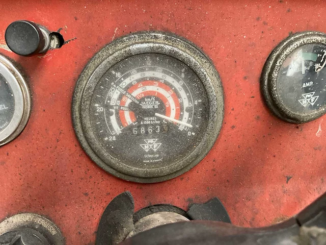 Massey ferguson 135 minitractor - afbeelding 9 van  20