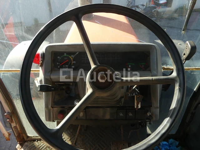 Massey ferguson 3650 4wd landbouwtractor (vin: smfa44tcow8602172) - afbeelding 15 van  17