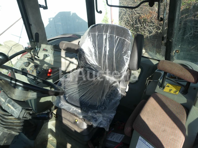 Massey ferguson 6180-4 landbouwtractor - afbeelding 17 van  29