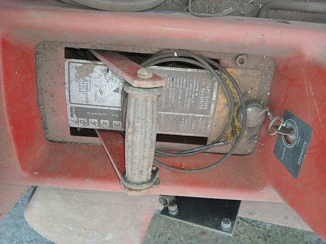 Massey ferguson 832 - afbeelding 2 van  12
