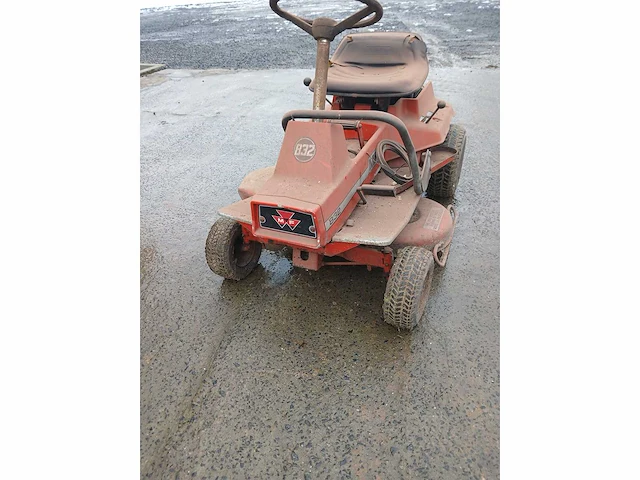 Massey ferguson 832 - afbeelding 6 van  12